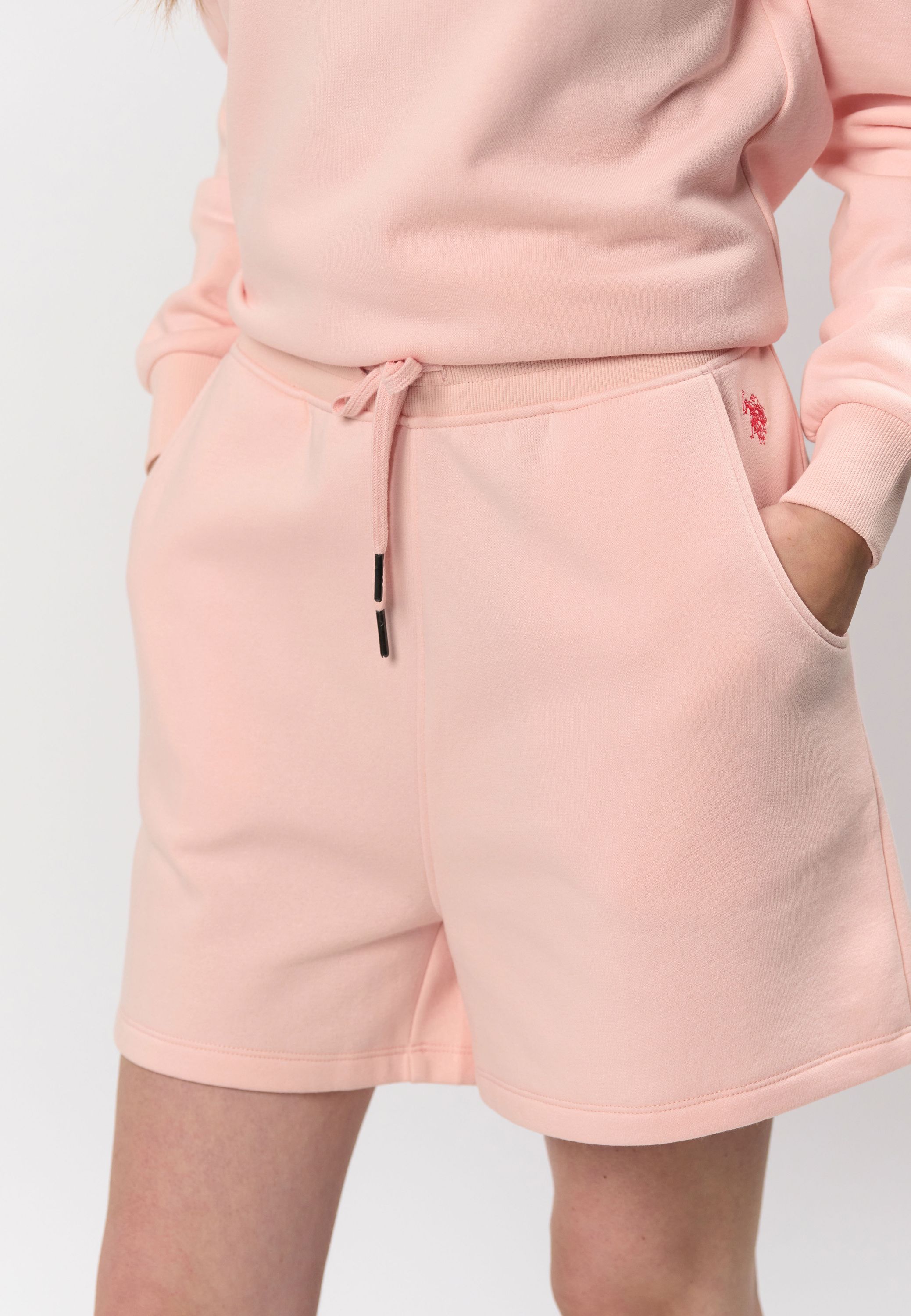 UWIben-sweatshorts
