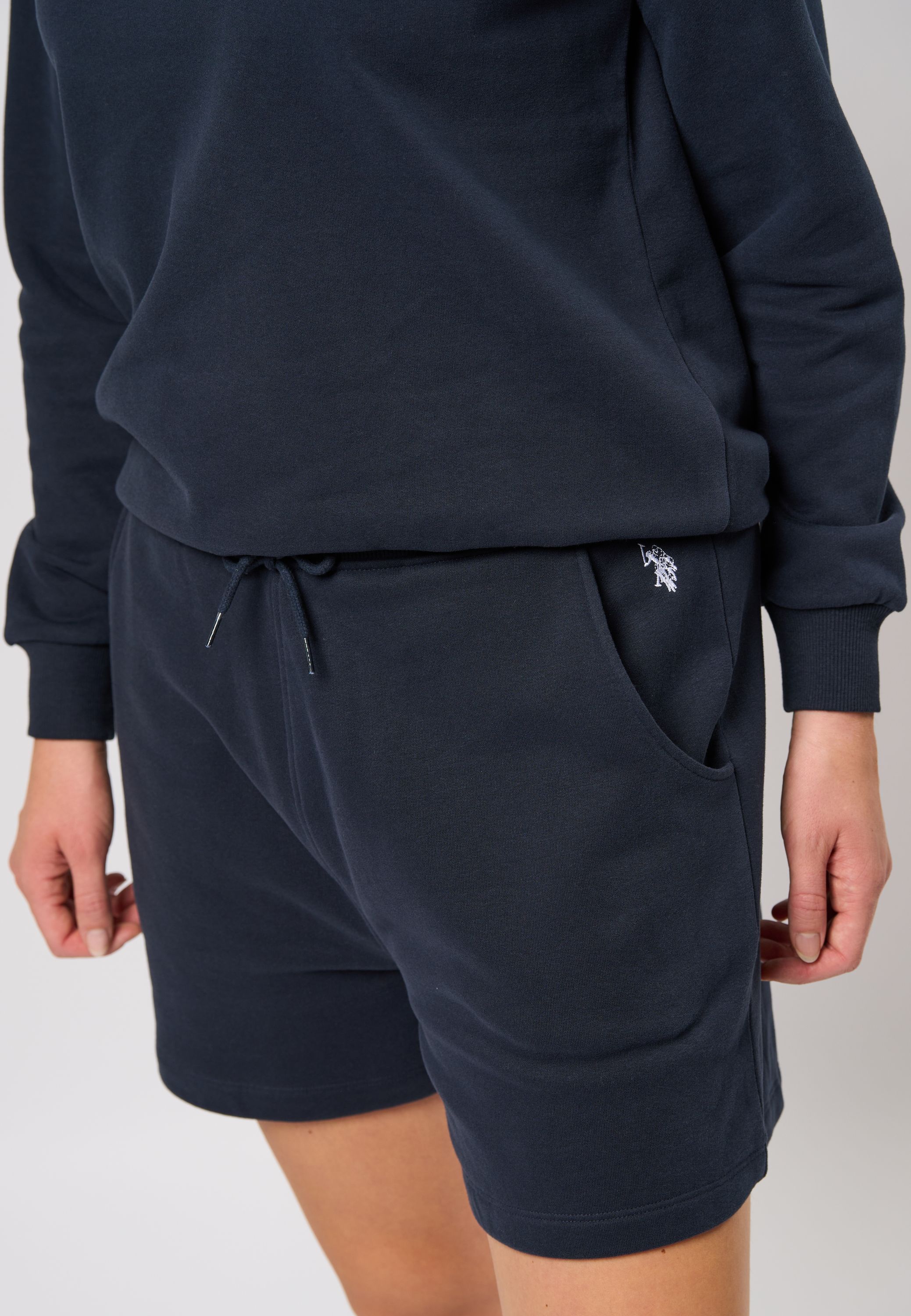 UWIben-sweatshorts