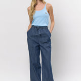 UWMira Pull Up Denim Pants